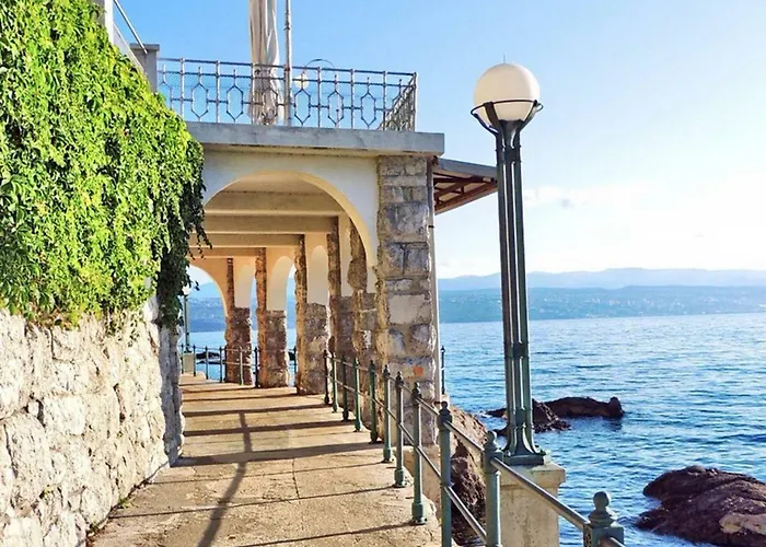 Cvita - Cozy Apartment With An Amazing View